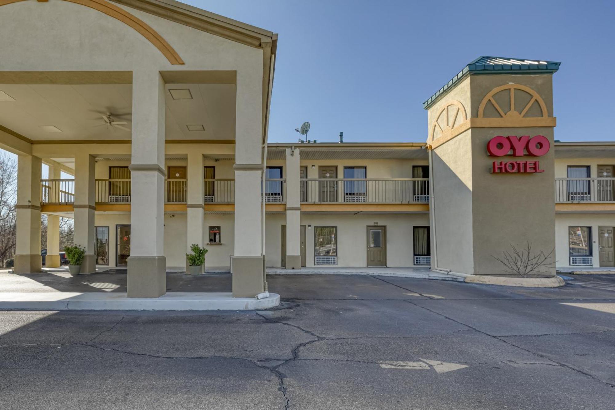 Oyo Hotel Grenada West Exteriér fotografie